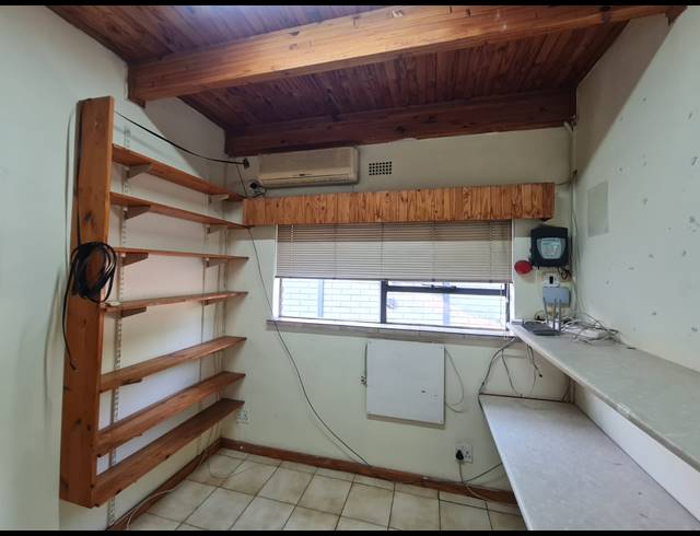 4 BEDROOM HOUSE FOR SALE IN VANDERBIJLPARK SE 2